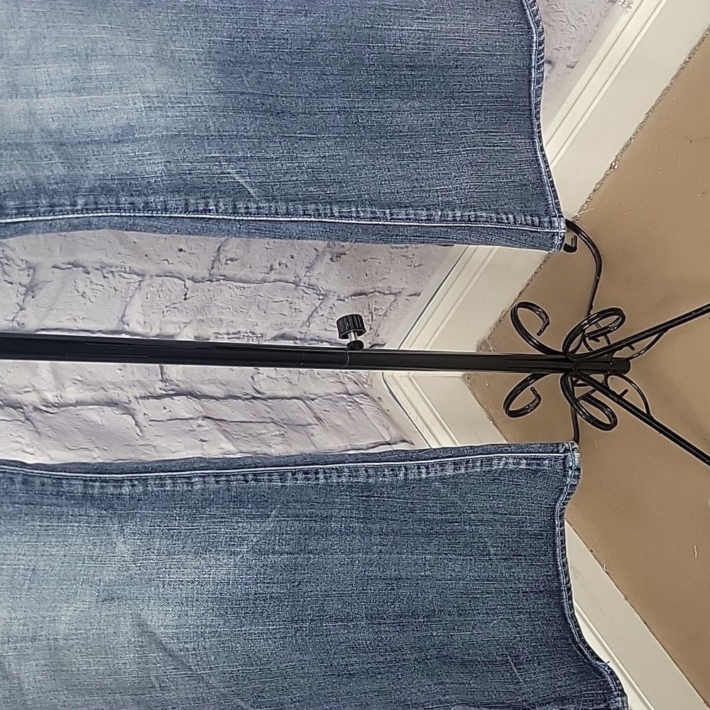 Rock‎ & Republic Blue Boot Cut Jeans for Effortless Style - Picture 3 of 9